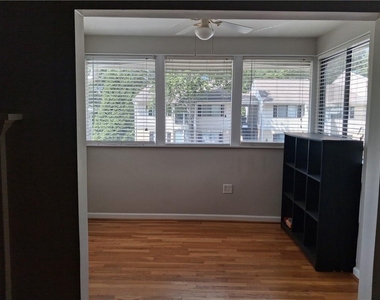 1207 Wingate Way - Photo Thumbnail 5