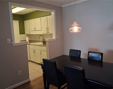 1207 Wingate Way - Photo Thumbnail 3