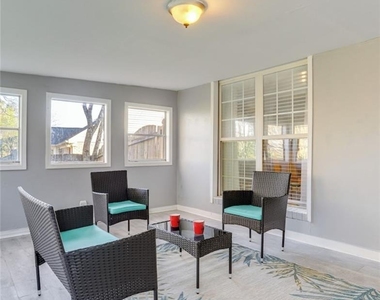 1080 Rafington Drive - Photo Thumbnail 20