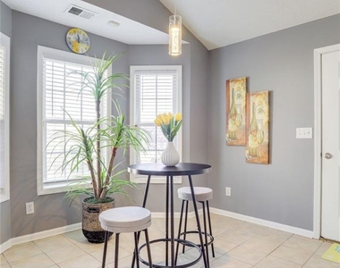 1080 Rafington Drive - Photo Thumbnail 4