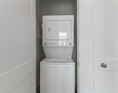 1290 Longreen Terr Nw - Photo Thumbnail 10