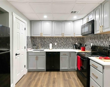4417 Bernice Court - Photo Thumbnail 3