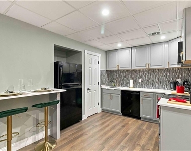 4417 Bernice Court - Photo Thumbnail 5