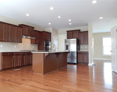 3381 N Twin Alley - Photo Thumbnail 10