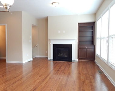 3381 N Twin Alley - Photo Thumbnail 8