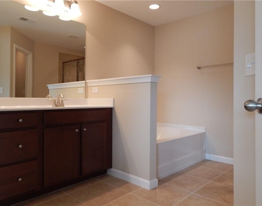 3381 N Twin Alley - Photo Thumbnail 15