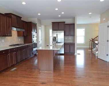 3381 N Twin Alley - Photo Thumbnail 5