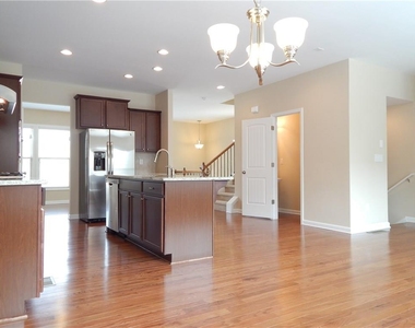 3381 N Twin Alley - Photo Thumbnail 7