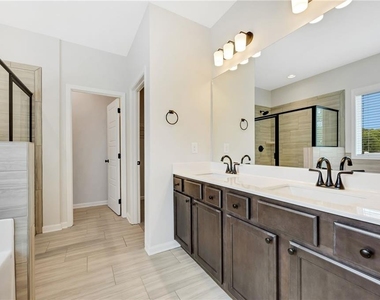 5325 Fox Hill Lane - Photo Thumbnail 11