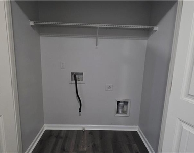 2979 Woodward Down Trail - Photo Thumbnail 27