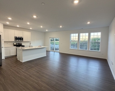 1205 Glenmont Street - Photo Thumbnail 1