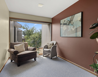 7300 Fairview Avenue - Photo Thumbnail 4