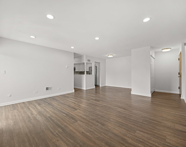 7300 Fairview Avenue - Photo Thumbnail 10
