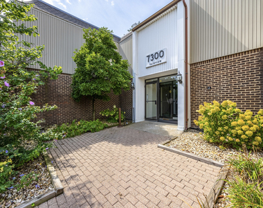 7300 Fairview Avenue - Photo Thumbnail 2