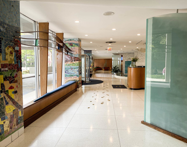6301 N Sheridan Road - Photo Thumbnail 1
