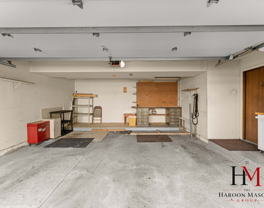9241 Windsor Parkway - Photo Thumbnail 23