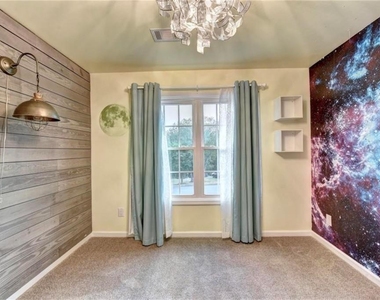 410 Ruby Forest Parkway - Photo Thumbnail 16