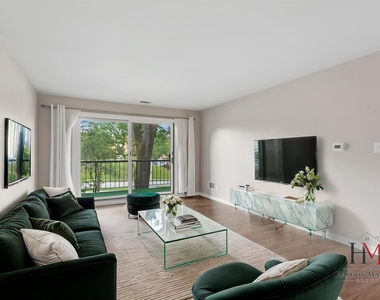 7510 Farmingdale Drive - Photo Thumbnail 2