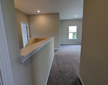 313 Melody Lane - Photo Thumbnail 14