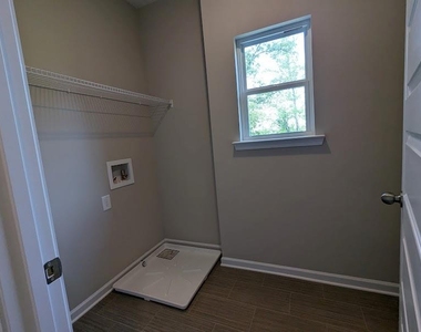 313 Melody Lane - Photo Thumbnail 5