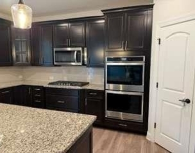 2770 Windsor Knoll Drive - Photo Thumbnail 3