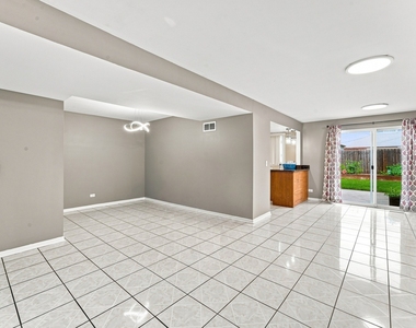 9349 Fern Lane - Photo Thumbnail 17
