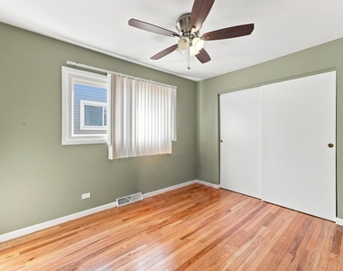9349 Fern Lane - Photo Thumbnail 15