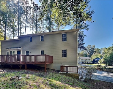 1484 Pleasant Street - Photo Thumbnail 16