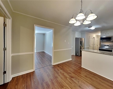 1484 Pleasant Street - Photo Thumbnail 7