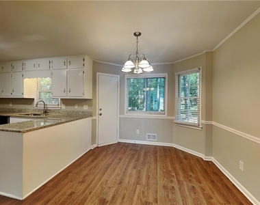 1484 Pleasant Street - Photo Thumbnail 6