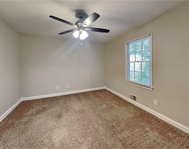1484 Pleasant Street - Photo Thumbnail 10