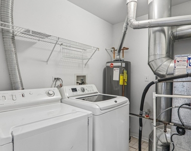 984 Parkhill Circle - Photo Thumbnail 30