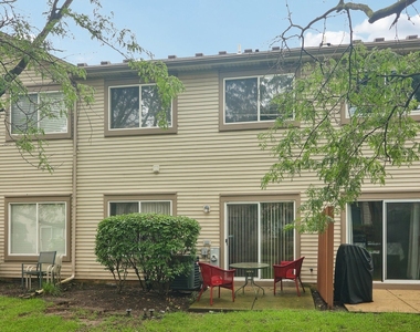 984 Parkhill Circle - Photo Thumbnail 39