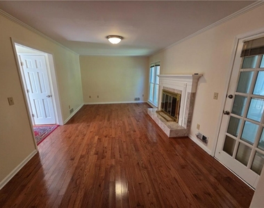 1378 Camden Walk - Photo Thumbnail 6