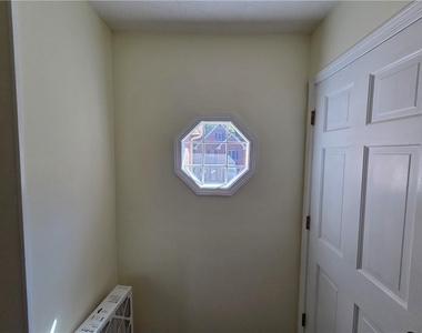 1378 Camden Walk - Photo Thumbnail 27
