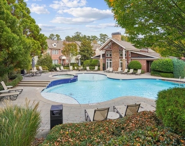 3775 Ashford Creek Avenue Ne - Photo Thumbnail 23