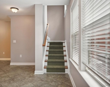 3775 Ashford Creek Avenue Ne - Photo Thumbnail 1