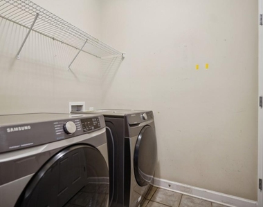 3775 Ashford Creek Avenue Ne - Photo Thumbnail 12
