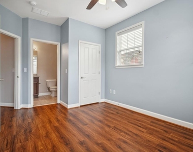 3775 Ashford Creek Avenue Ne - Photo Thumbnail 19