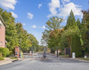 3775 Ashford Creek Avenue Ne - Photo Thumbnail 29