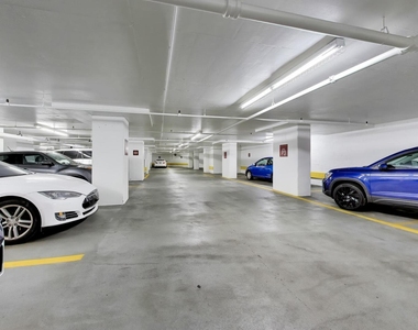 360 E Randolph Street - Photo Thumbnail 34