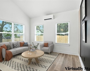 1597 Glenwood Avenue Se - Photo Thumbnail 7