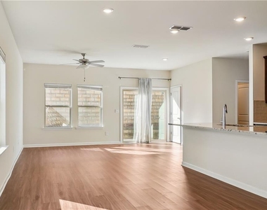 5562 Plain Field Lane - Photo Thumbnail 4