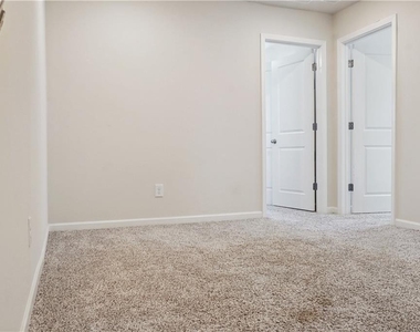 5562 Plain Field Lane - Photo Thumbnail 13