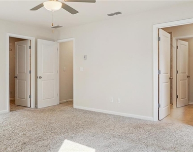 5562 Plain Field Lane - Photo Thumbnail 12