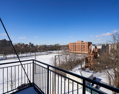 926 E 43rd Street - Photo Thumbnail 13