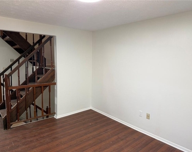 103 Hamilton Trace - Photo Thumbnail 5