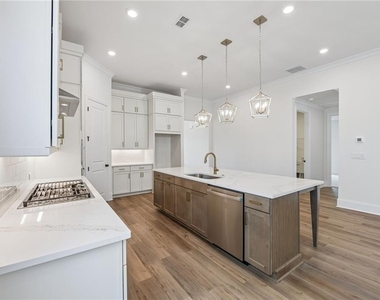 161 High Point Drive - Photo Thumbnail 11