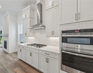 161 High Point Drive - Photo Thumbnail 9