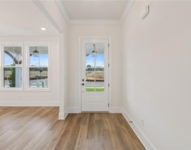 161 High Point Drive - Photo Thumbnail 5